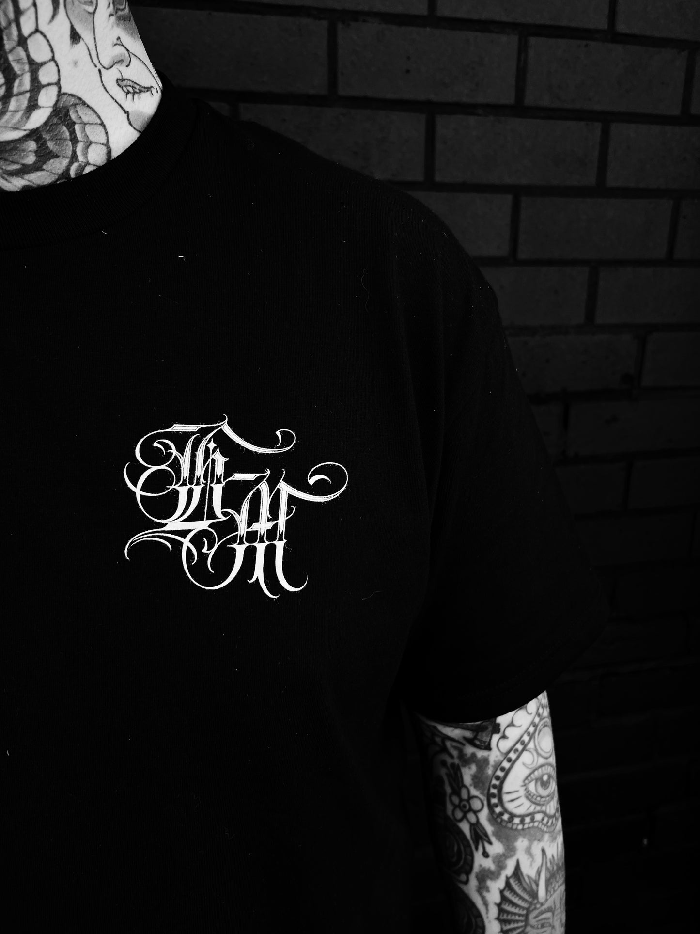 SCRIPT T SHIRT